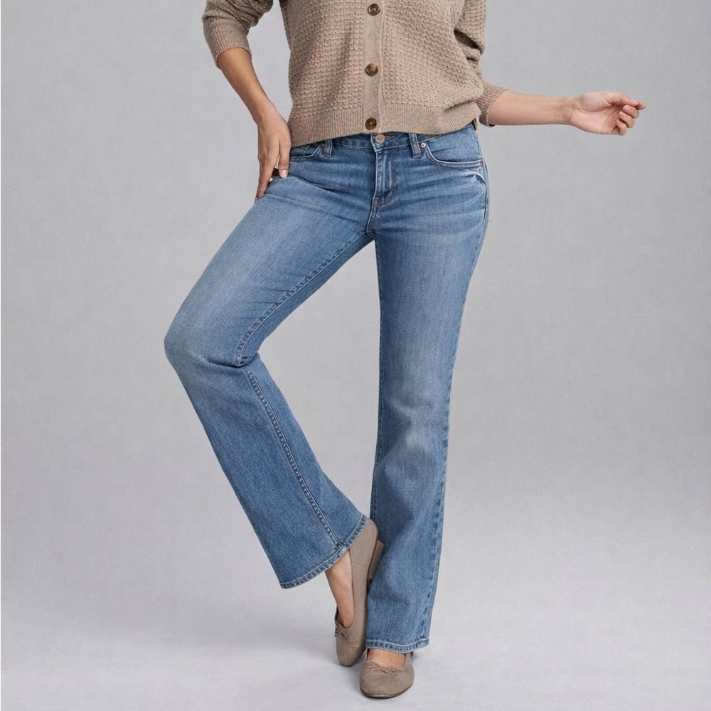 Tommy Hilfiger Women’s Hope Mid Rise Boot Jeans Size 8 Short